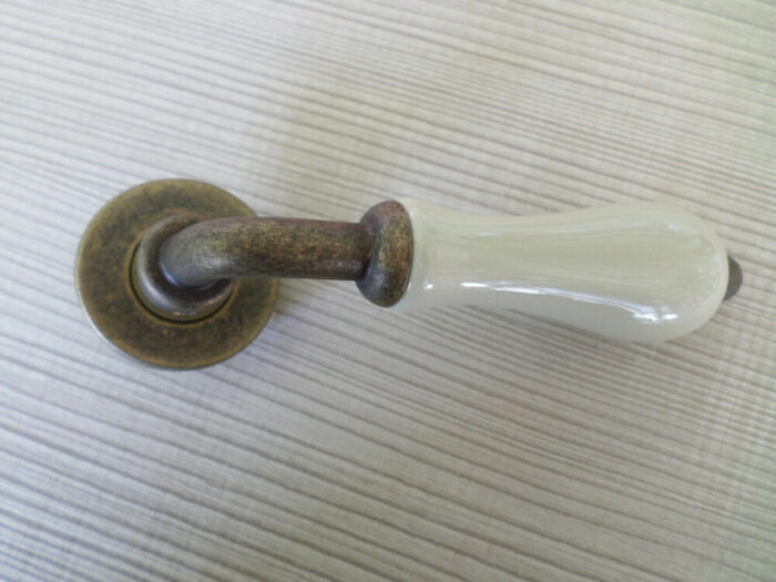Maniglie a coppia bronzo antico per porte interne - immagine 3