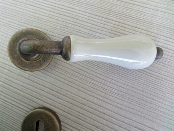 Maniglie a coppia bronzo antico per porte interne - immagine 4