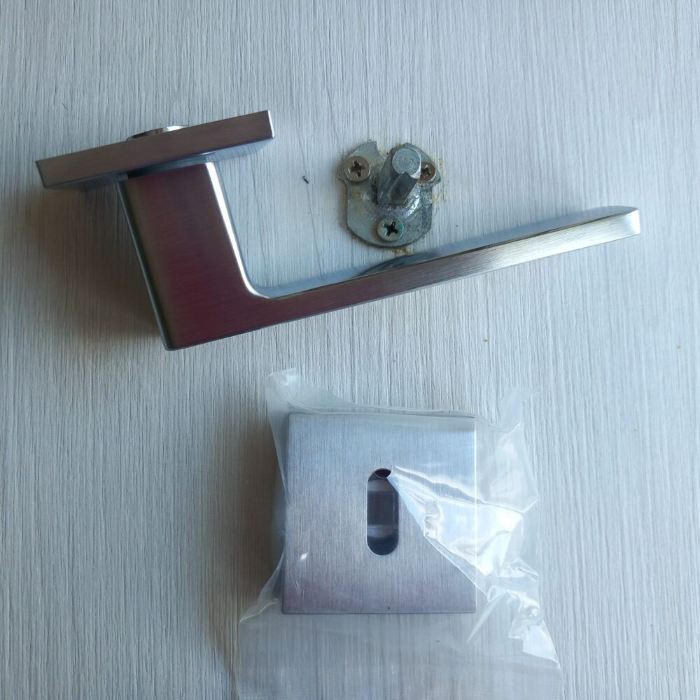 Maniglie in CROMO satinato design moderno QUADRATO - immagine 3